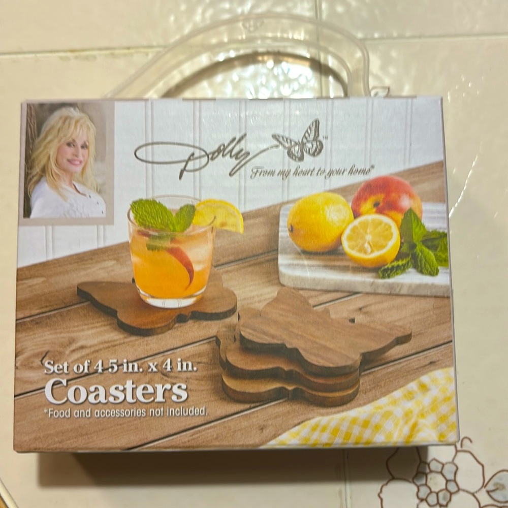 🦋 Dolly Parton | 4pc. Acacia Wood - Butterfly Coaster Set